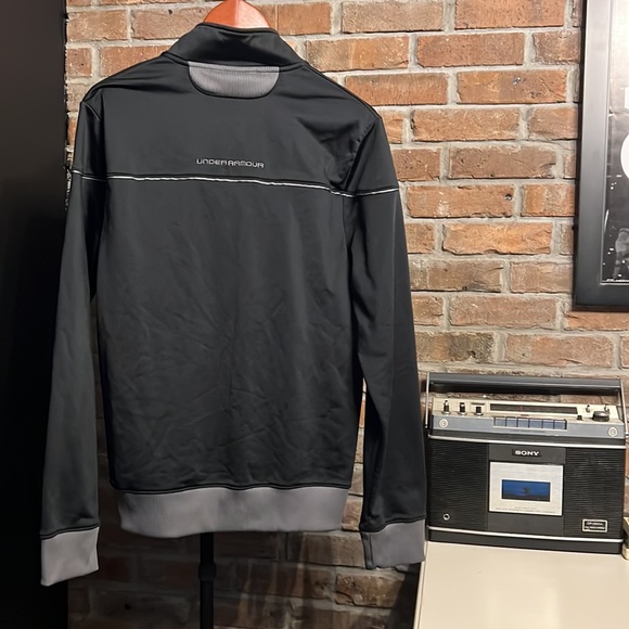 Under Armour jacket - Picture 6 of 14